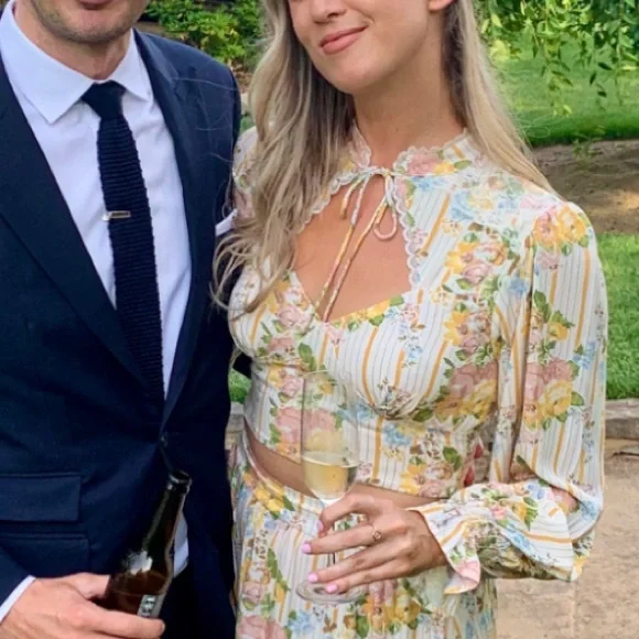 SPELL X Lisa Danielle Collab Garden Rose Cropped Blouse - Picture 2 of 11